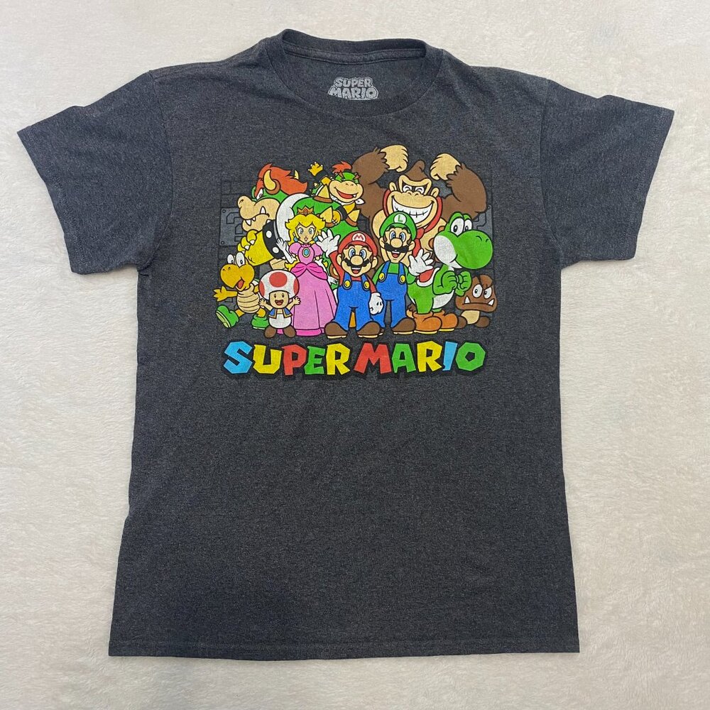 Nintendo Super Mario Character Tee Graphic Gray T-shirt Size Small